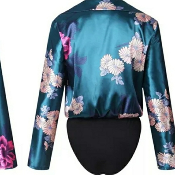 💲Floral Silky Satin Front Wrap Bodysuit - Picture 4 of 7